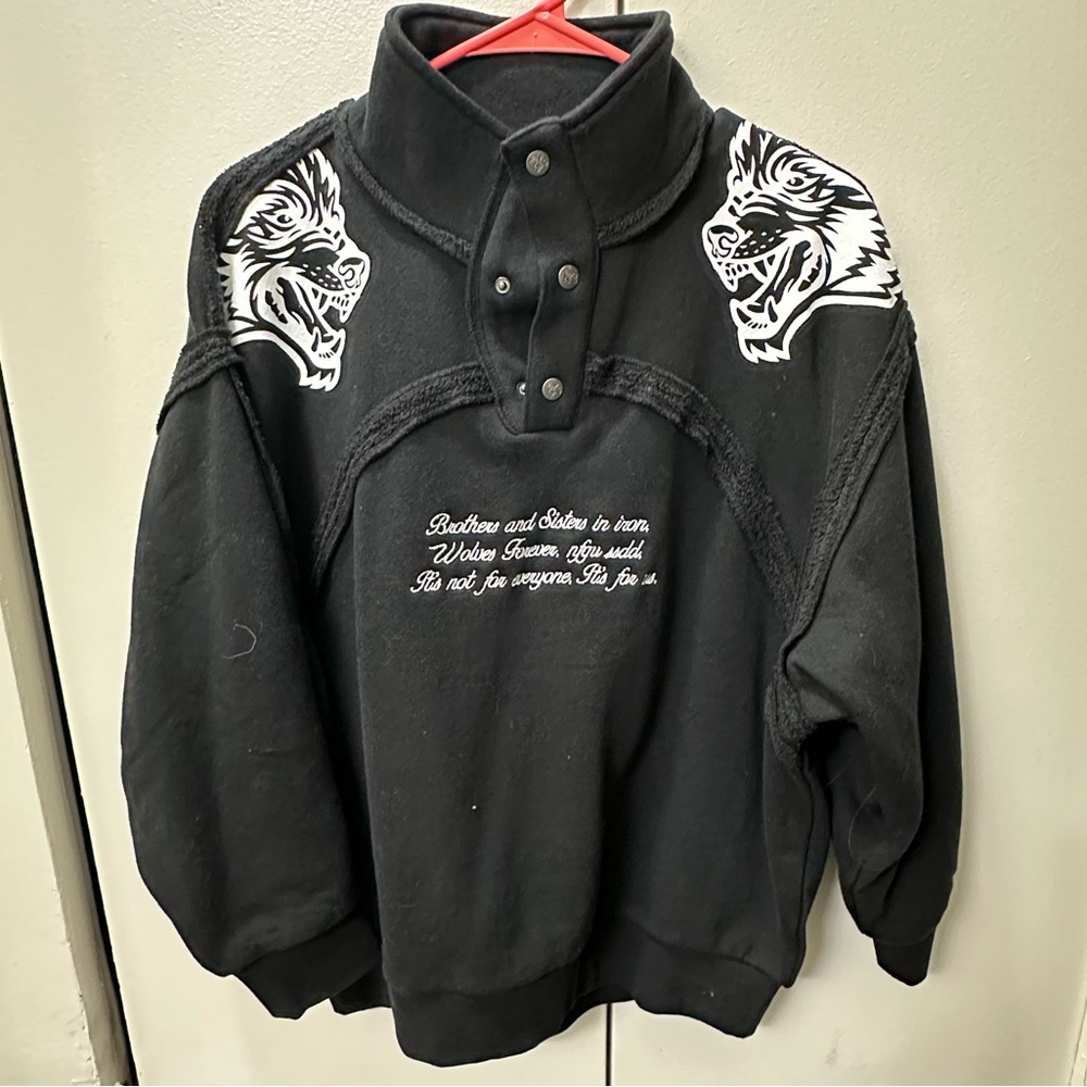NWT DarcSport Wolves Forever She Tyler Mockneck sweatshirt Black size Women’s S